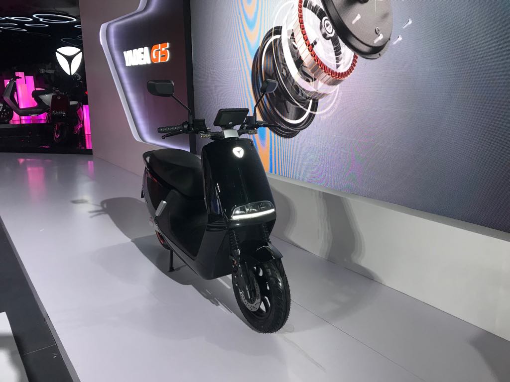 Giá máy điện Yadea G5 tại Việt Nam là 39,99 triệu đồng